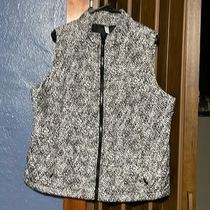Ladies Black & White Vest